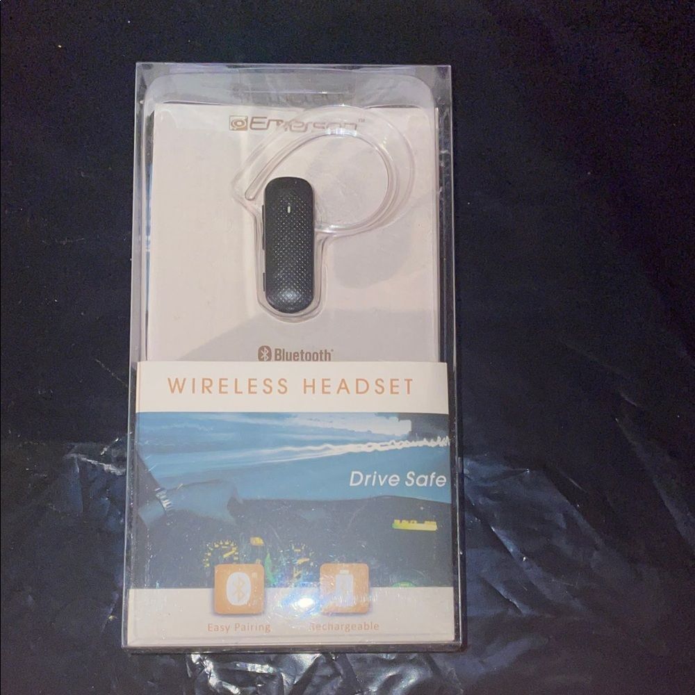Generic Bluetooth Wireless Headset - Black - Picture 4 of 4
